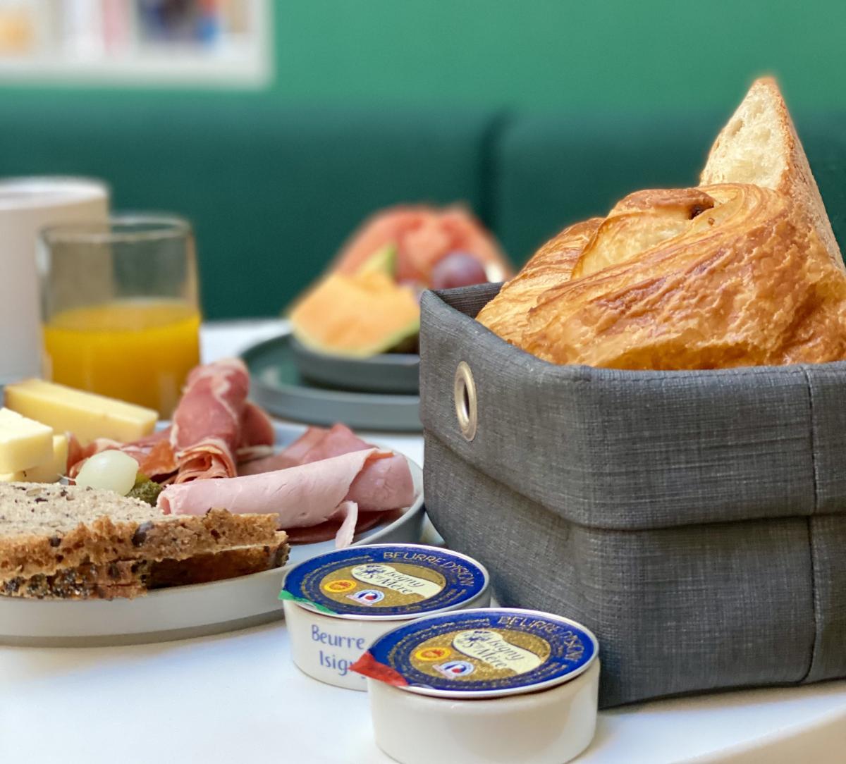 Hôtel Le Basile - Desayuno