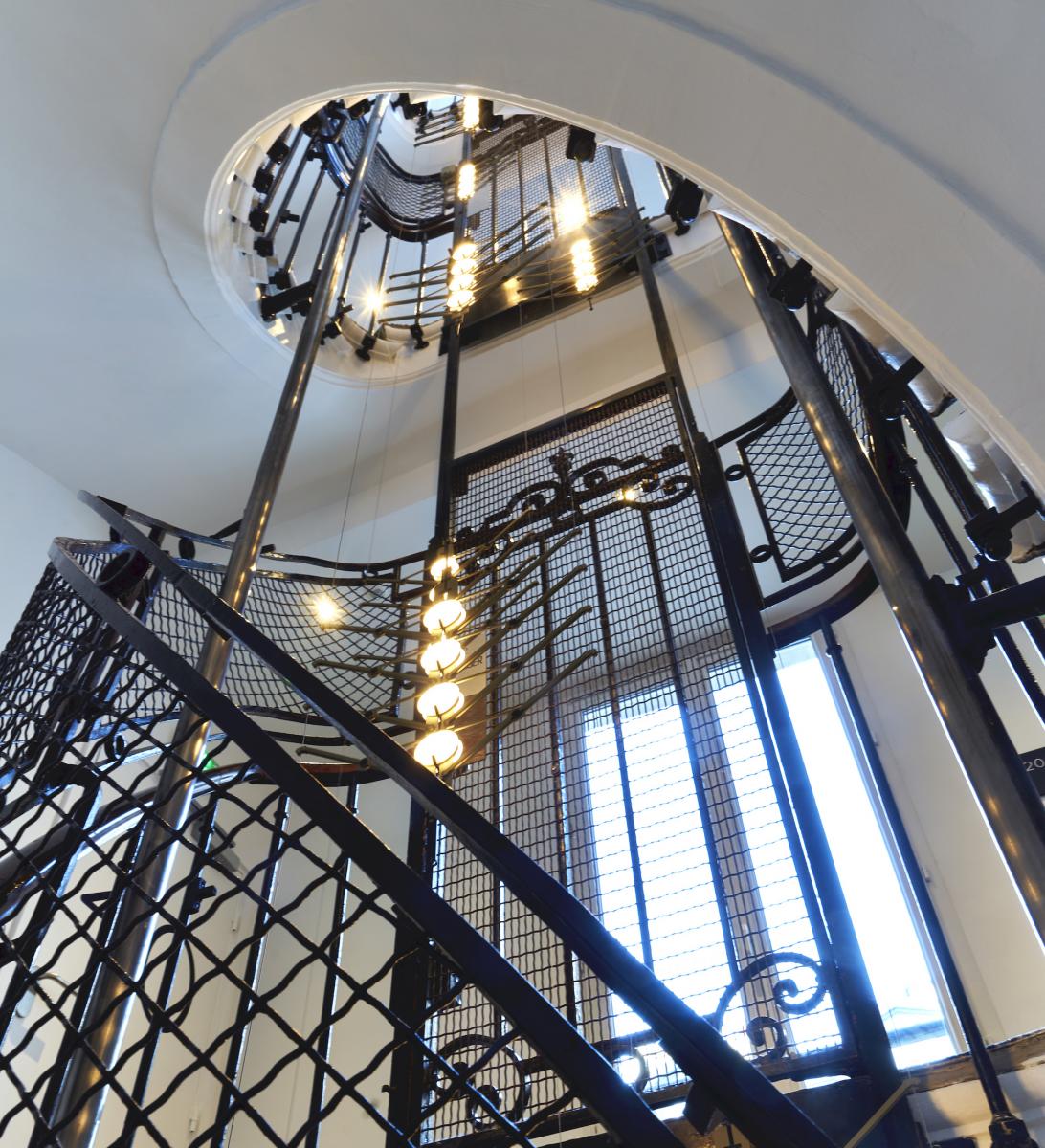 Hôtel Le Basile - Escaleras